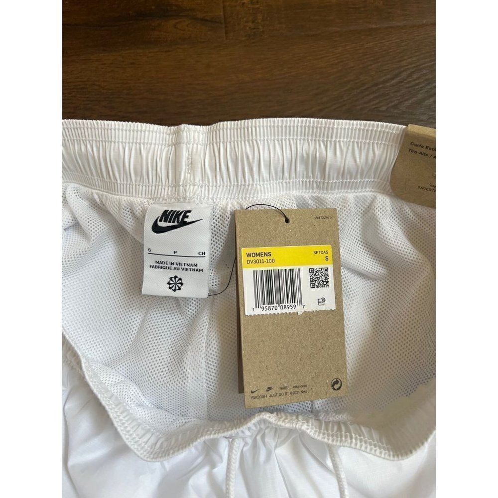Brand new women high rise shorts - Picture 5 of 8